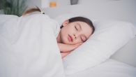 Нова студија проналази још један велики разлог зашто би требало више да спавамо: Да ли примећујете следеће појаве? 
