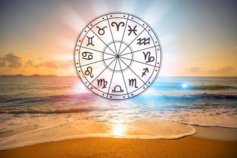 POČINJE VLADAVINA RAKA: Šta mesec emocija i romantike donosi svakom horoskopskom znaku?