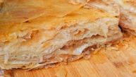 RECEPT ZA BUREK SA JABUKAMA: Ideja za današnji doručak koji će vas oduševiti